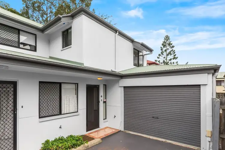 6/42 Hassall street