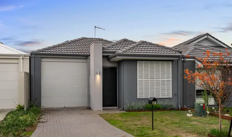 81 Macadamia Loop, Piara Waters WA 6112