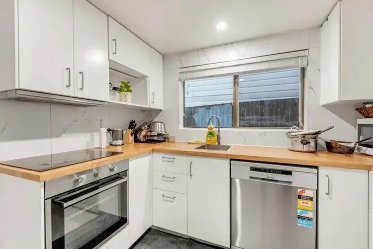 16 Mayhew Street, Sherwood QLD 4075