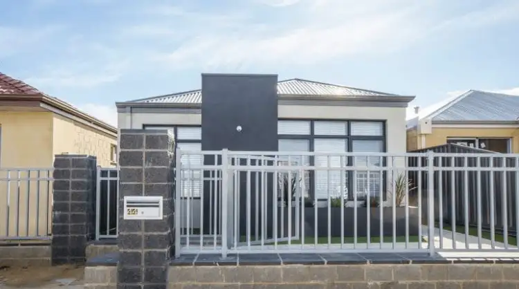 44 Gracefield Boulevard