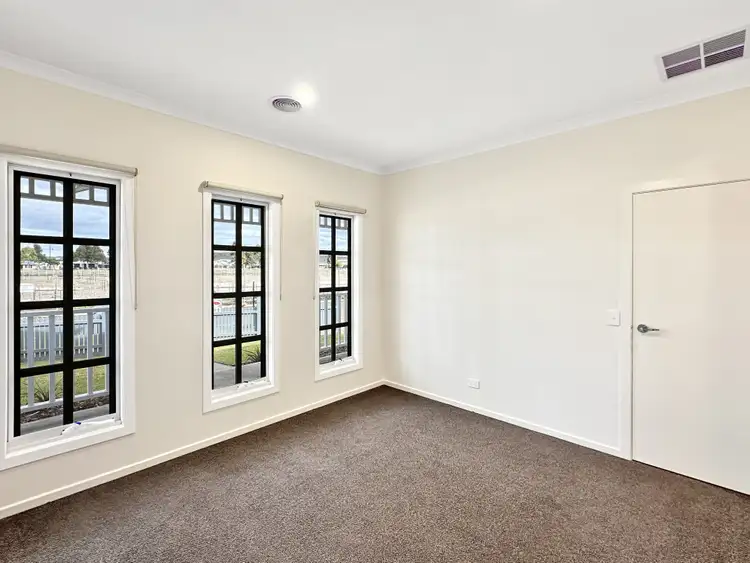 Second view of Homely house listing, 40 Moolort Crescent, Eynesbury VIC 3338