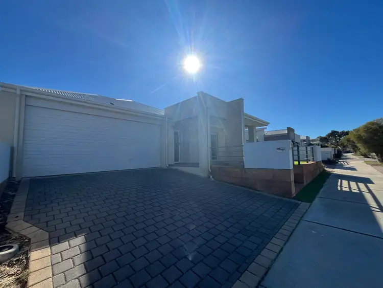 Fifth view of Homely house listing, 25 Barrington Avenue, Champion Lakes WA 6111