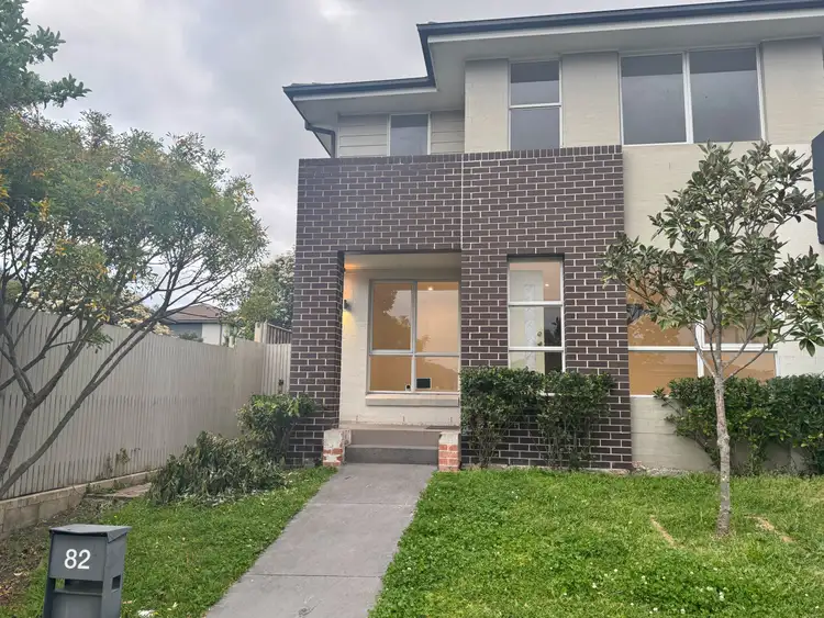 82 Mary Ann Drive, Glenfield NSW 2167