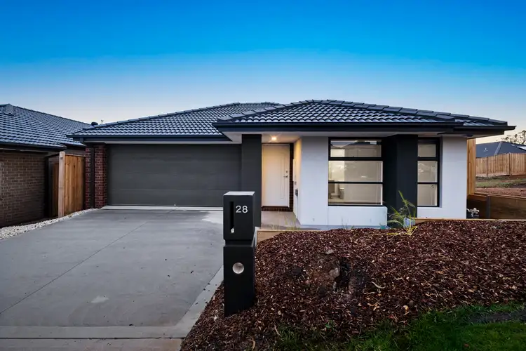 28 Rita Cres, Brookfield VIC 3338