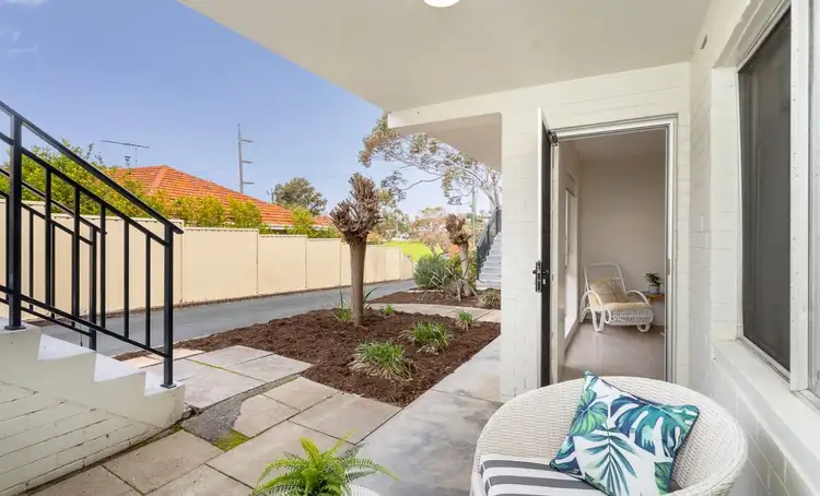 3/76 Deanmore Road, Scarborough WA 6019