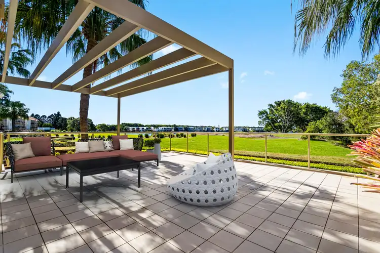 8424 Magnolia Drive East, Hope Island QLD 4212