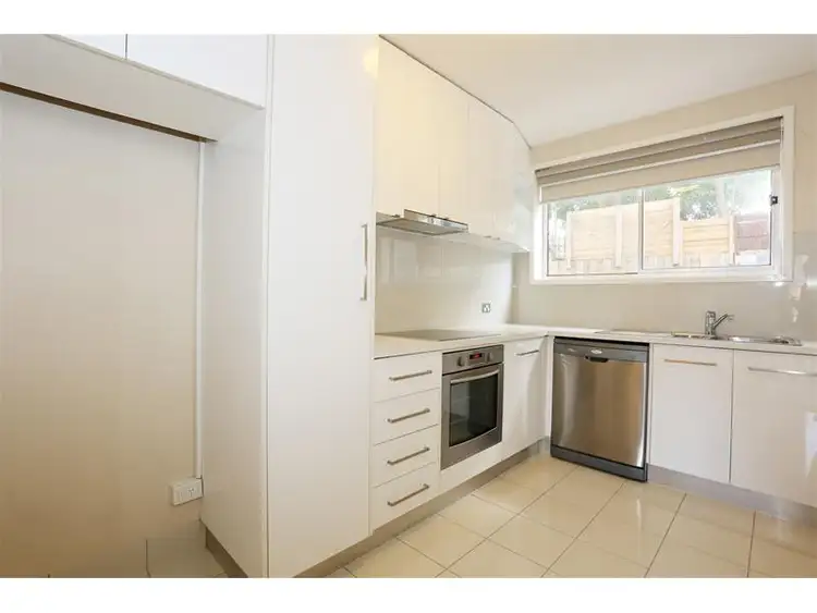 4/21 Bellairs Avenue, Seddon VIC 3011