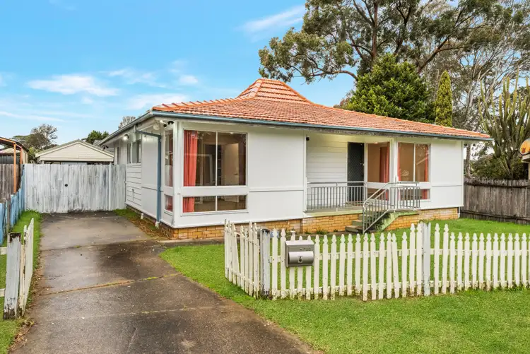 4 Kew Way
