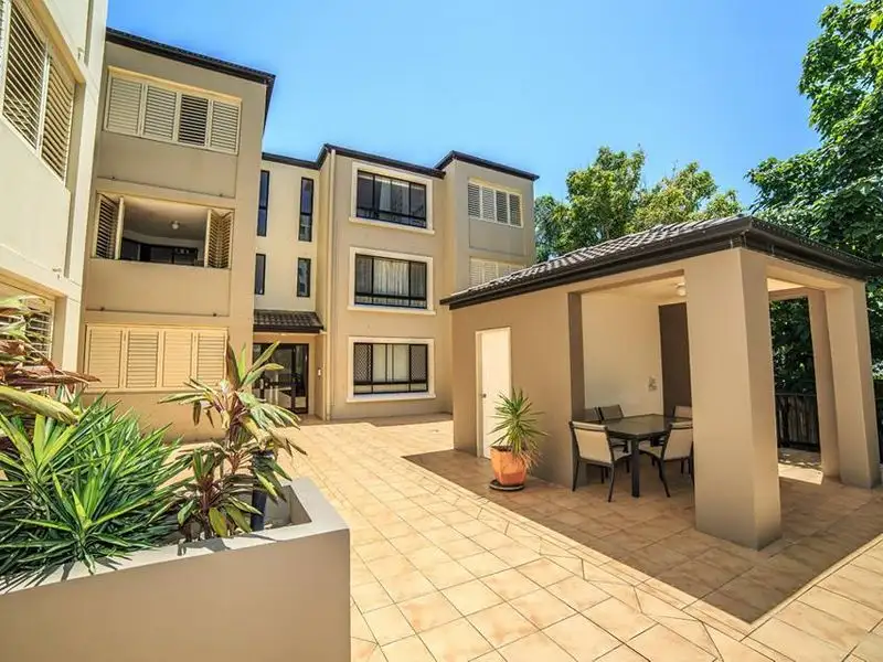 Main view of Homely unit listing, 11/4 Acacia Avenue, Surfers Paradise QLD 4217