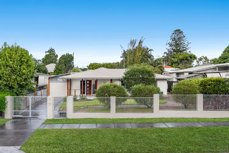 7 Cranston Street, Wynnum West QLD 4178