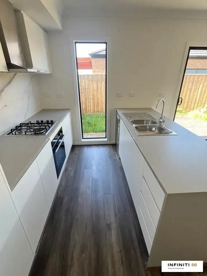 Fourth view of Homely townhouse listing, 6 Capella Way, Donnybrook VIC 3064