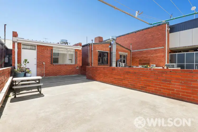 277 Rear Carlisle Street