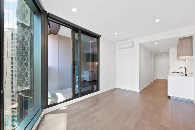 2003/23 Mackenzie Street, Melbourne VIC 3000