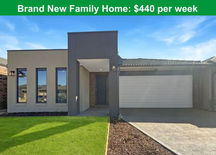 8 Sword Road, Thornhill Park VIC 3335