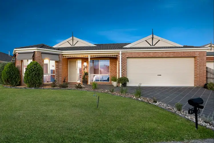34 Brookland Greens Boulevard, Cranbourne VIC 3977