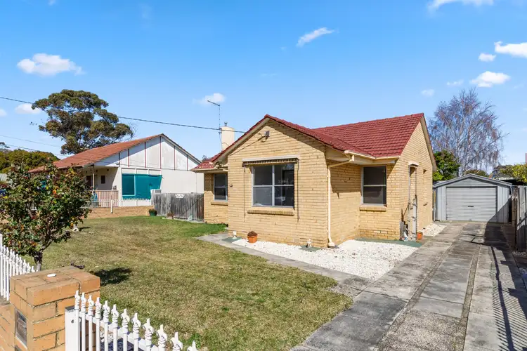 10 Forest Drive, Frankston North VIC 3200