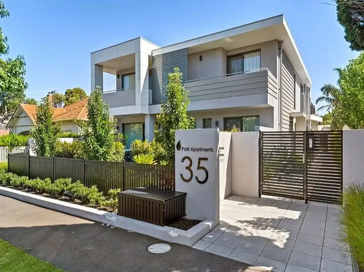 2/35 Union Street, Brighton East VIC 3187