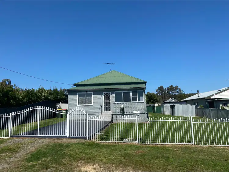 18 Murray Street, Abernethy NSW 2325