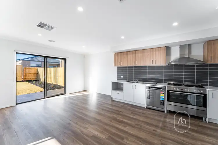 18 Mistletoe Drive, Strathtulloh VIC 3338