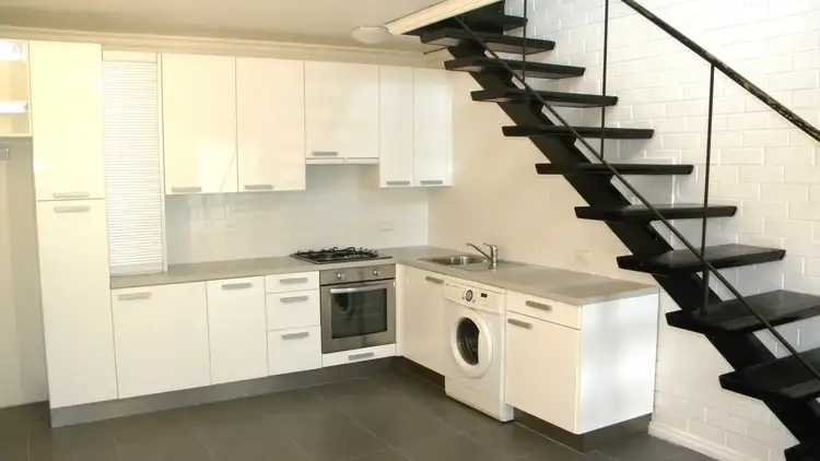 Third view of Homely apartment listing, 6/190 Murrumbeena Road, Murrumbeena VIC 3163