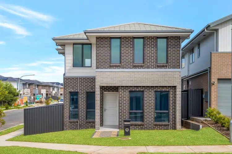 374 Tenth Avenue, Austral NSW 2179