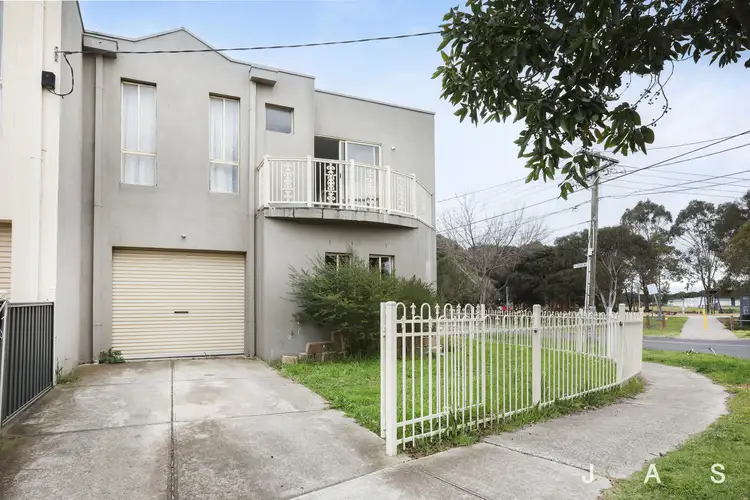 1 Spurling Street, Maidstone VIC 3012