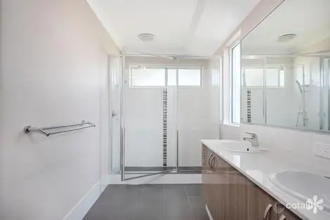 Fifth view of Homely house listing, 8 Flindell Way, Piara Waters WA 6112
