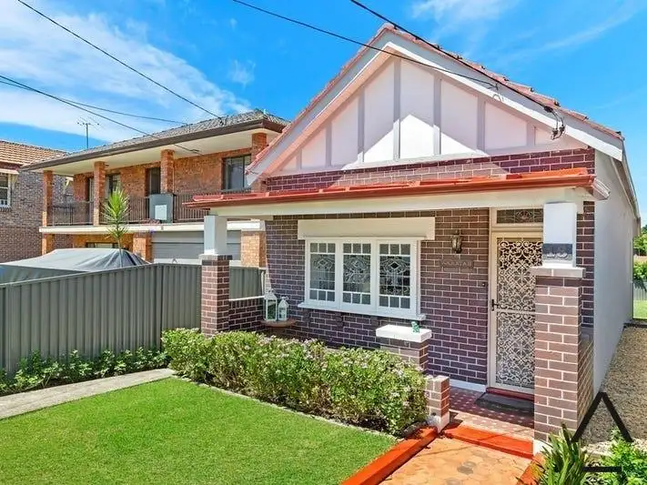 13 Rickard Street, Rodd Point NSW 2046
