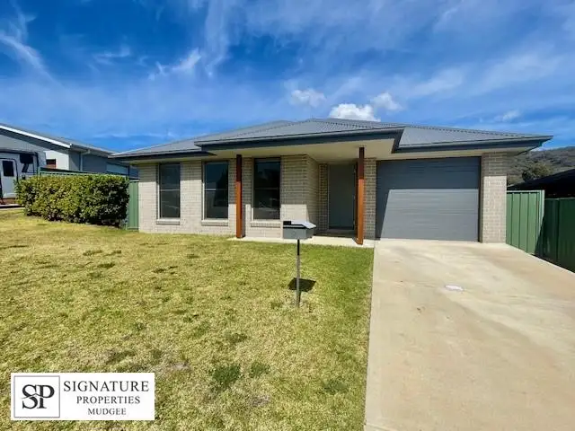 9 Menah Avenue, Mudgee NSW 2850