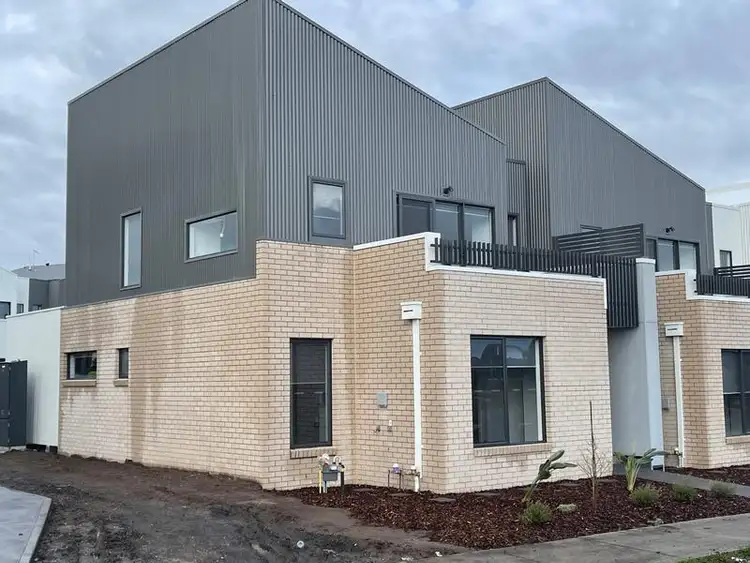 22 Kobe Crescent, Wollert VIC 3750