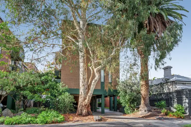 8/227 Bridport St West, Albert Park VIC 3206