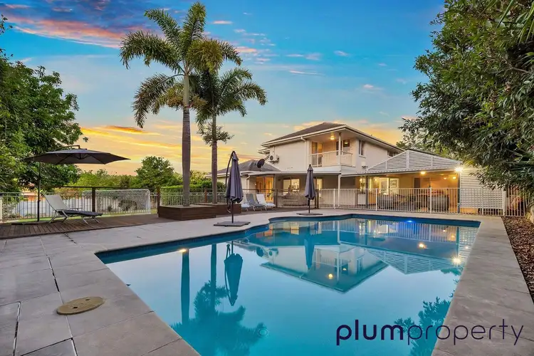 8 Blackbutt Place, Brookfield QLD 4069