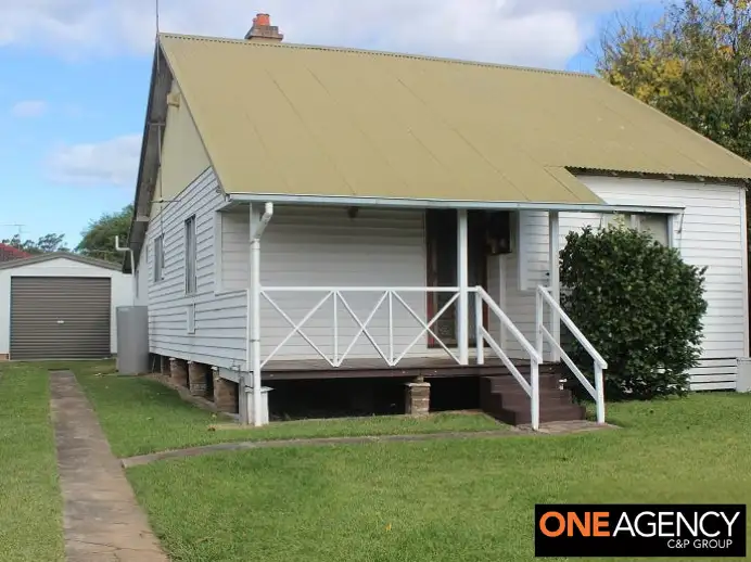 76 Waminda Avenue, Campbelltown NSW 2560
