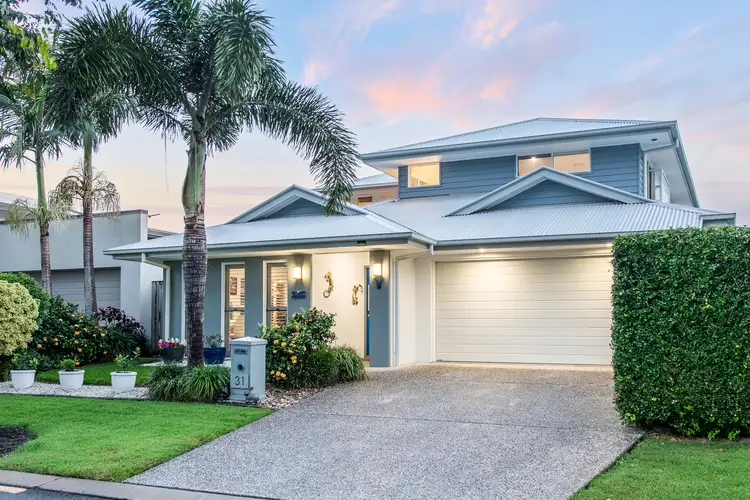 31 Keelson Crescent, Hope Island QLD 4212