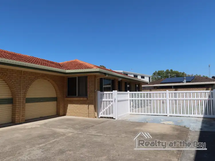 2/24 Markham Avenue, Runaway Bay QLD 4216