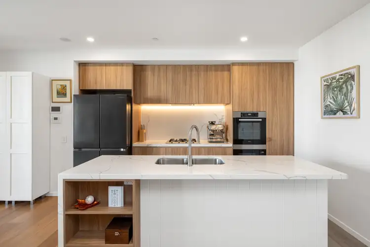 708/36 Sylvan Road, Toowong QLD 4066