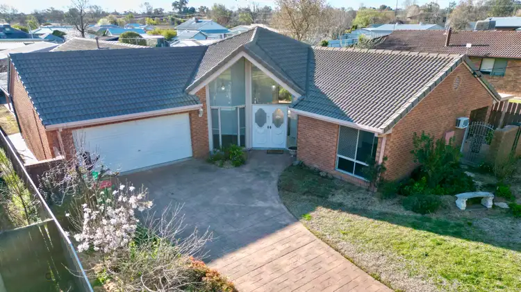 9 Vine St, Holbrook NSW 2644
