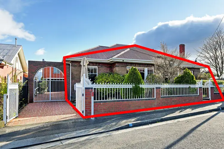 8 Flint Avenue, New Town TAS 7008
