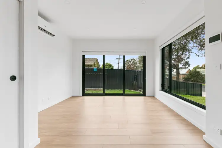 Fifth view of Homely house listing, 1/30 Sunset Blvd, Jacana VIC 3047