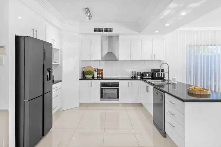 Sixth view of Homely house listing, 2546 Gracemere Circuit West, Hope Island QLD 4212