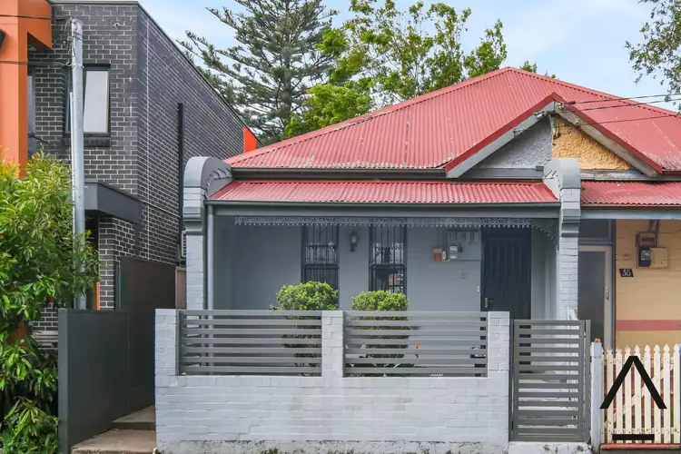 37 Roberts Street, St Peters NSW 2044