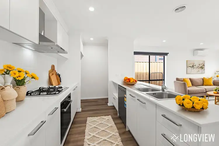 4 Coghill Loop, Rockbank VIC 3335