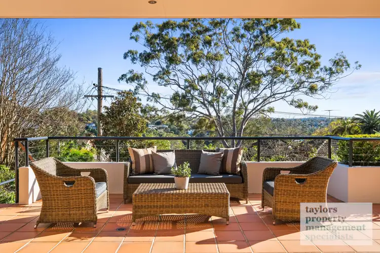 34 Narooma Road, Northbridge NSW 2063
