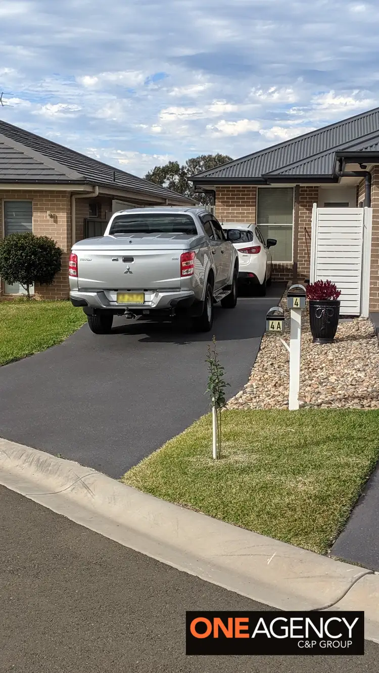 4A MCCabe Place, Rosemeadow NSW 2560