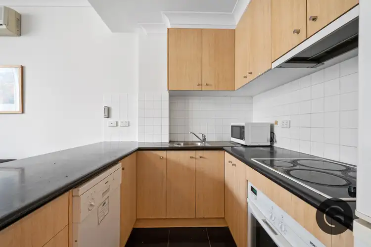 Third view of Homely apartment listing, 33/400 Little Collins Street, Melbourne VIC 3000
