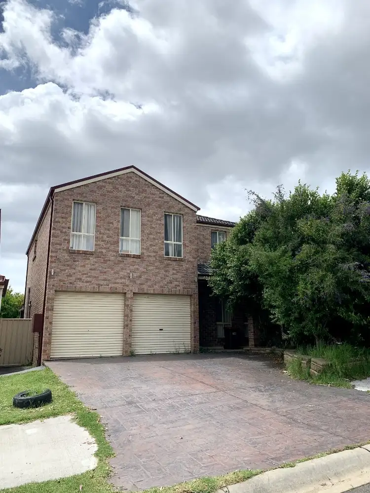 69 Harraden Drive, West Hoxton NSW 2171