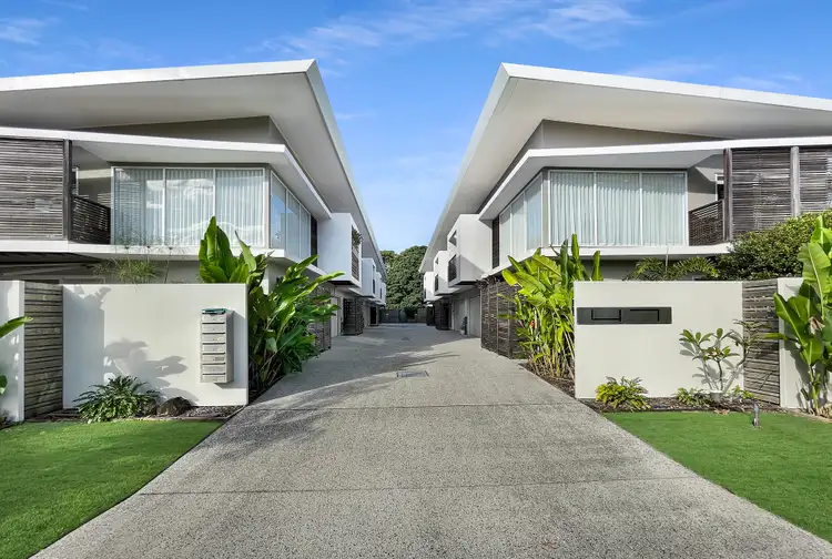 Main view of Homely townhouse listing, 2/47 Belongil Crescent, Byron Bay NSW 2481