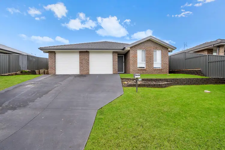 12a Mapplewell Circuit, Farley NSW 2320