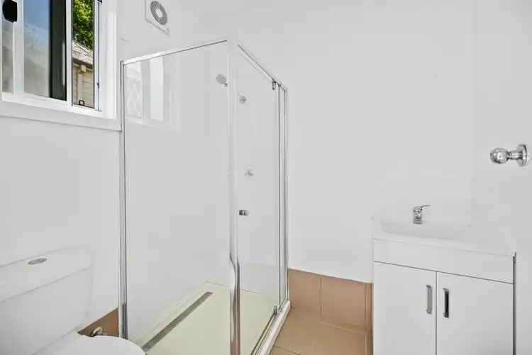 Fifth view of Homely unit listing, 2/12 James Street, Horseshoe Bend NSW 2320