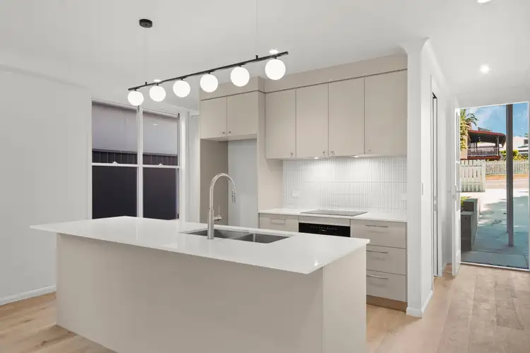 Second view of Homely house listing, 105 Stradbroke Avenue, Wynnum QLD 4178